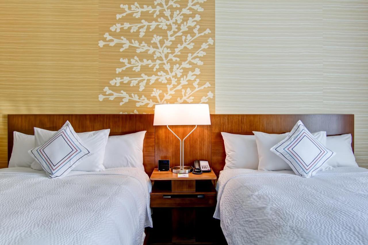 Fairfield Inn & Suites By Marriott Kamloops Ngoại thất bức ảnh