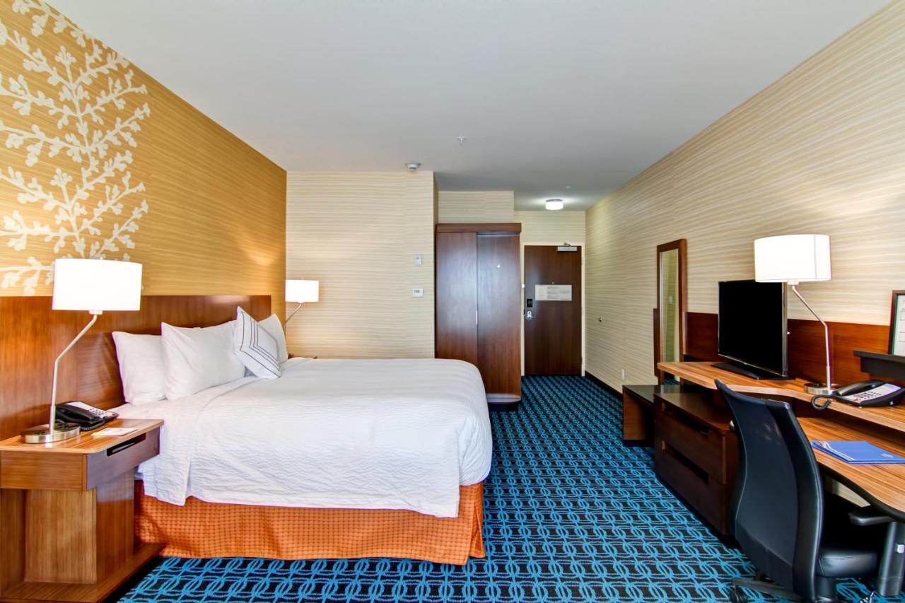 Fairfield Inn & Suites By Marriott Kamloops Ngoại thất bức ảnh