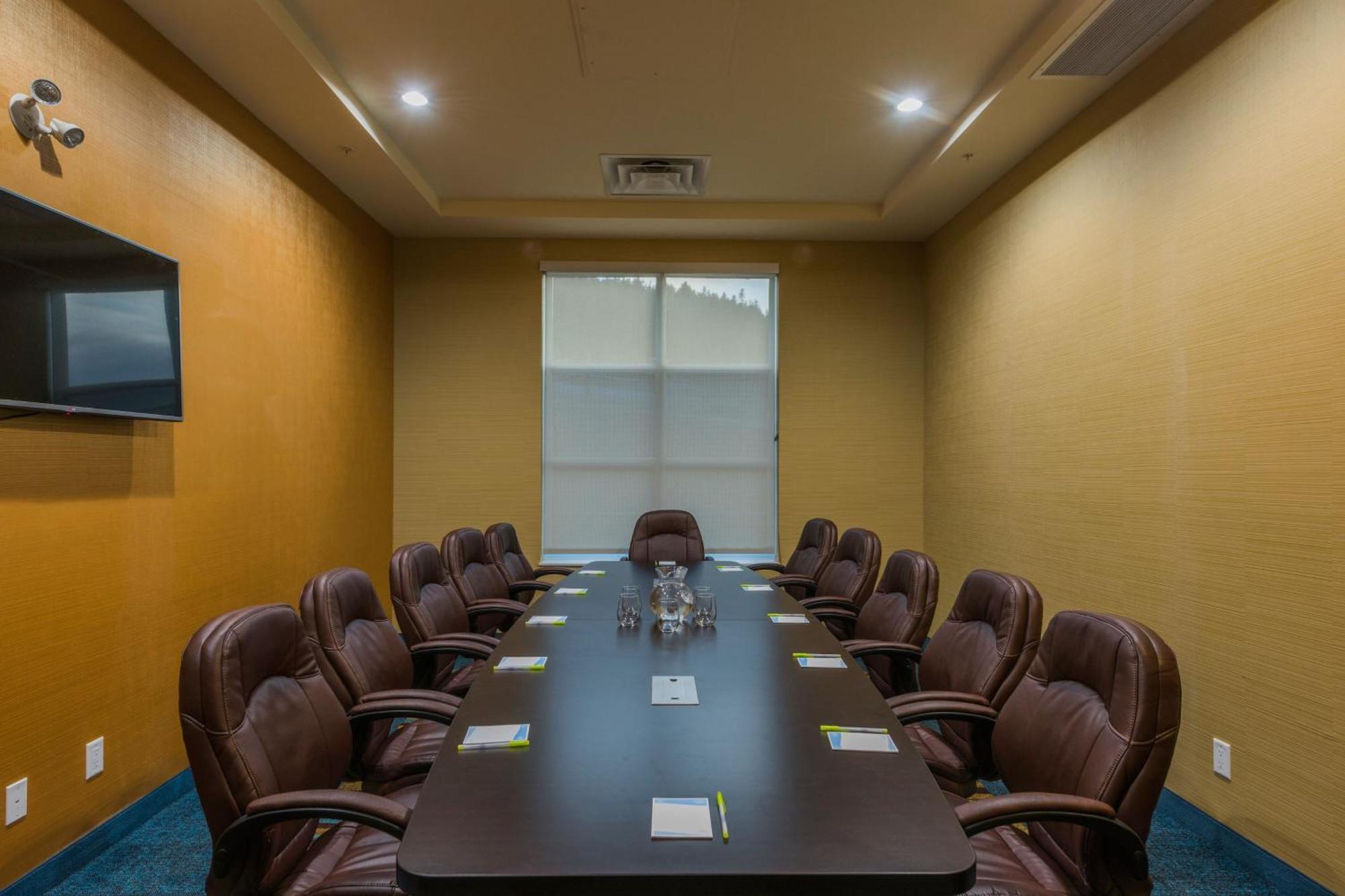 Fairfield Inn & Suites By Marriott Kamloops Ngoại thất bức ảnh
