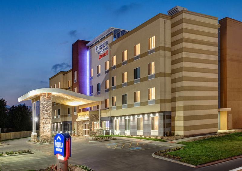 Fairfield Inn & Suites By Marriott Kamloops Ngoại thất bức ảnh