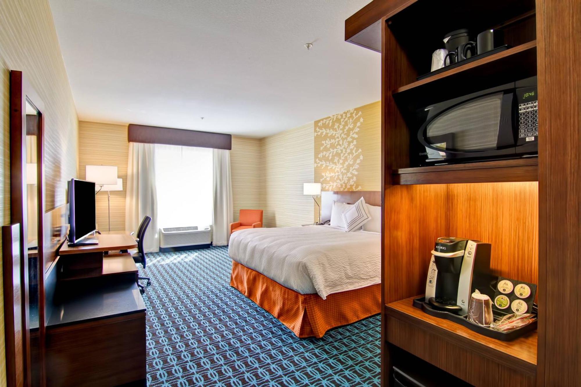 Fairfield Inn & Suites By Marriott Kamloops Ngoại thất bức ảnh