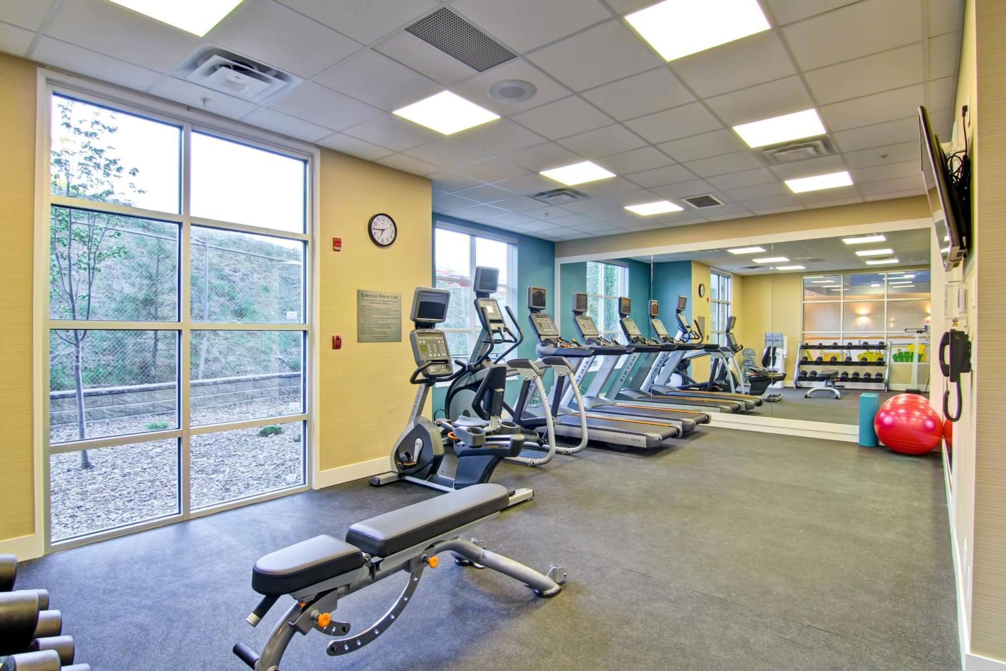 Fairfield Inn & Suites By Marriott Kamloops Ngoại thất bức ảnh