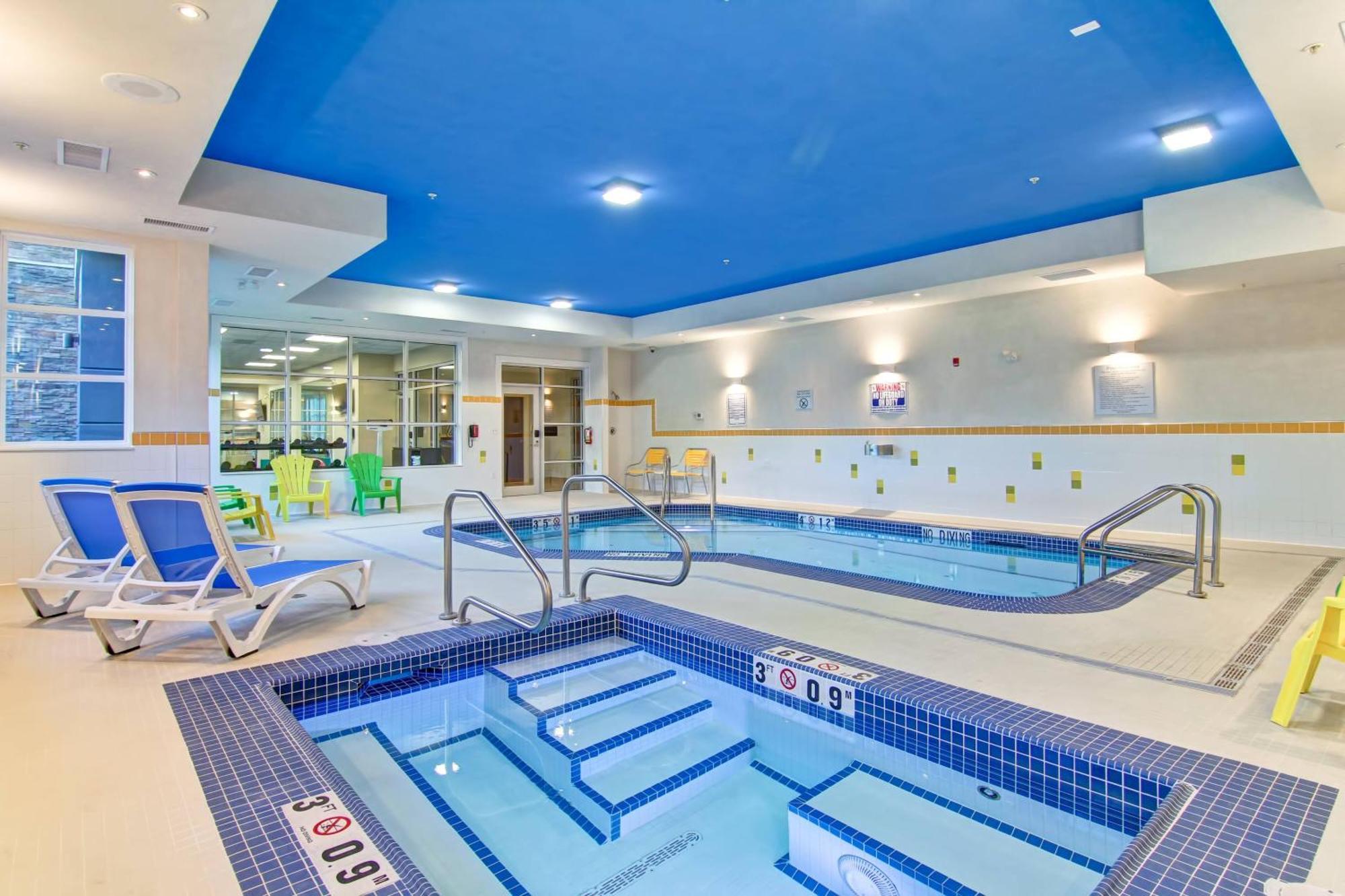 Fairfield Inn & Suites By Marriott Kamloops Ngoại thất bức ảnh