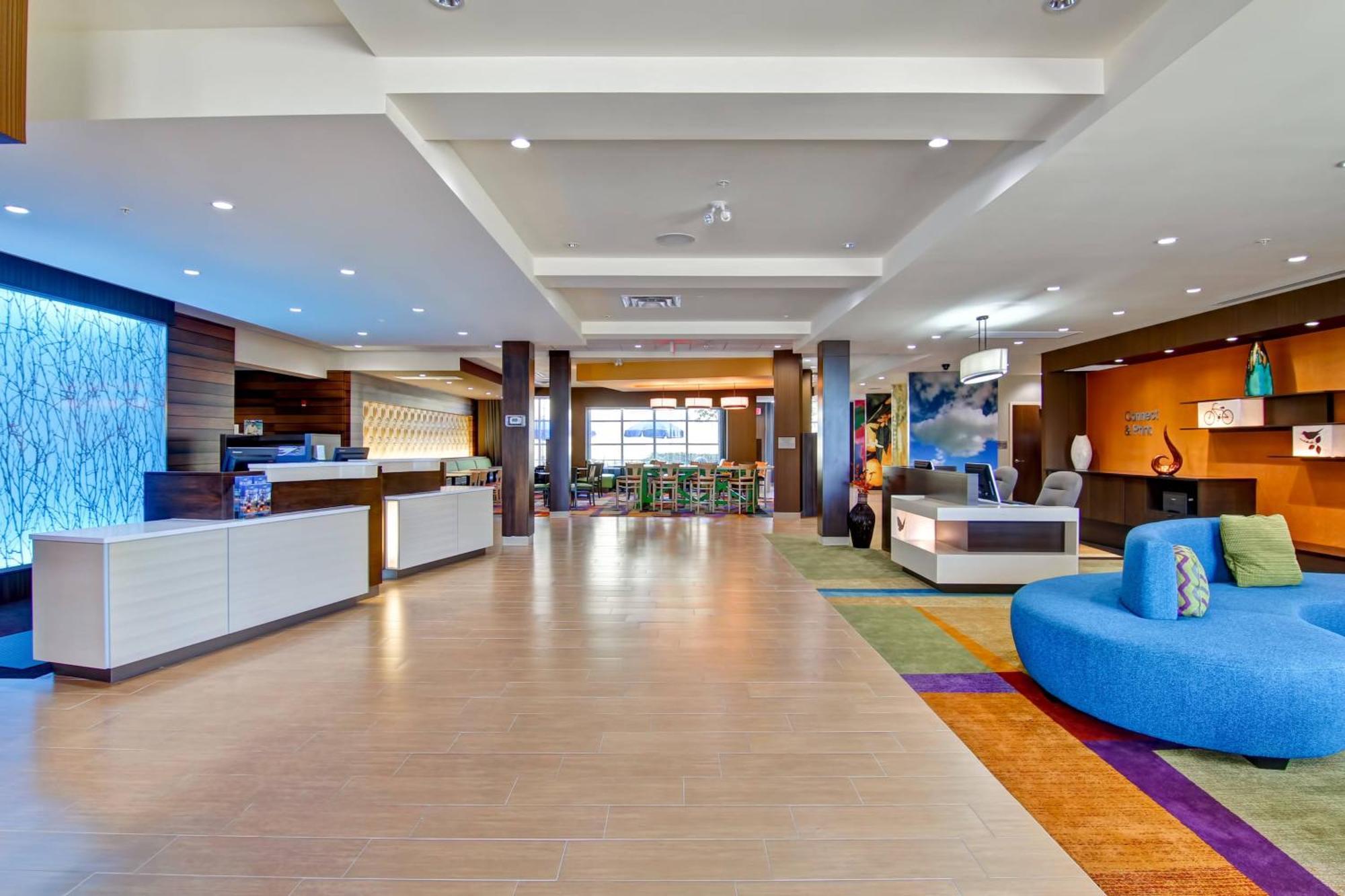 Fairfield Inn & Suites By Marriott Kamloops Ngoại thất bức ảnh