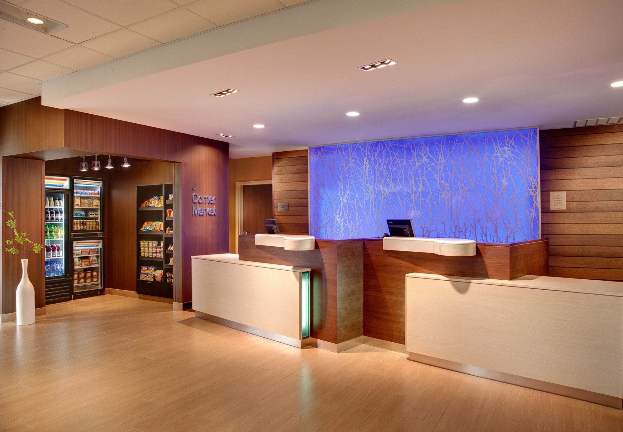 Fairfield Inn & Suites By Marriott Kamloops Ngoại thất bức ảnh