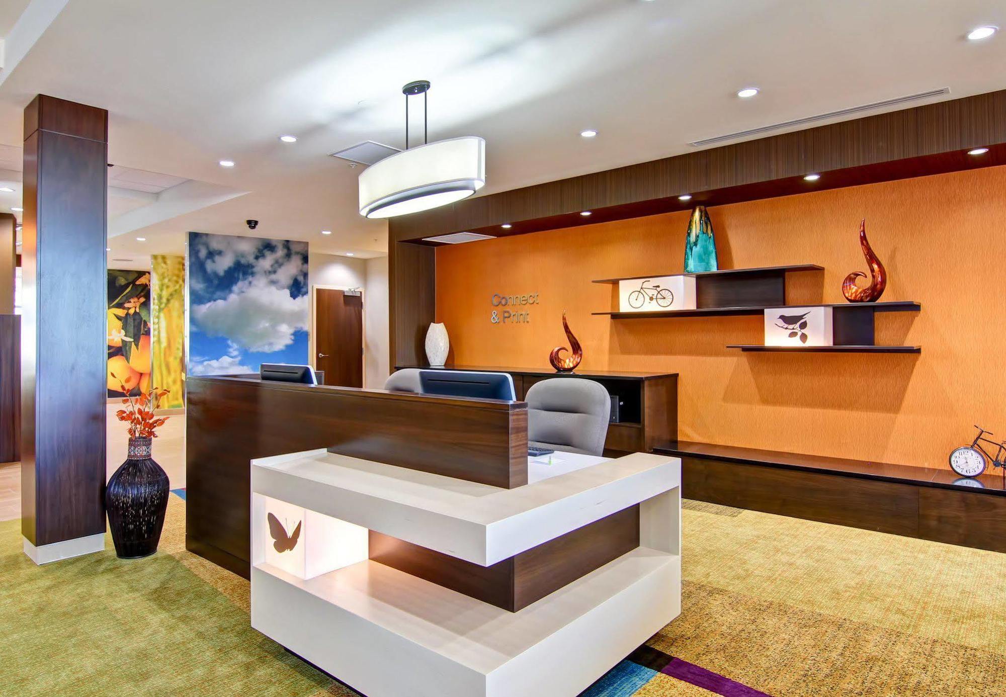 Fairfield Inn & Suites By Marriott Kamloops Ngoại thất bức ảnh